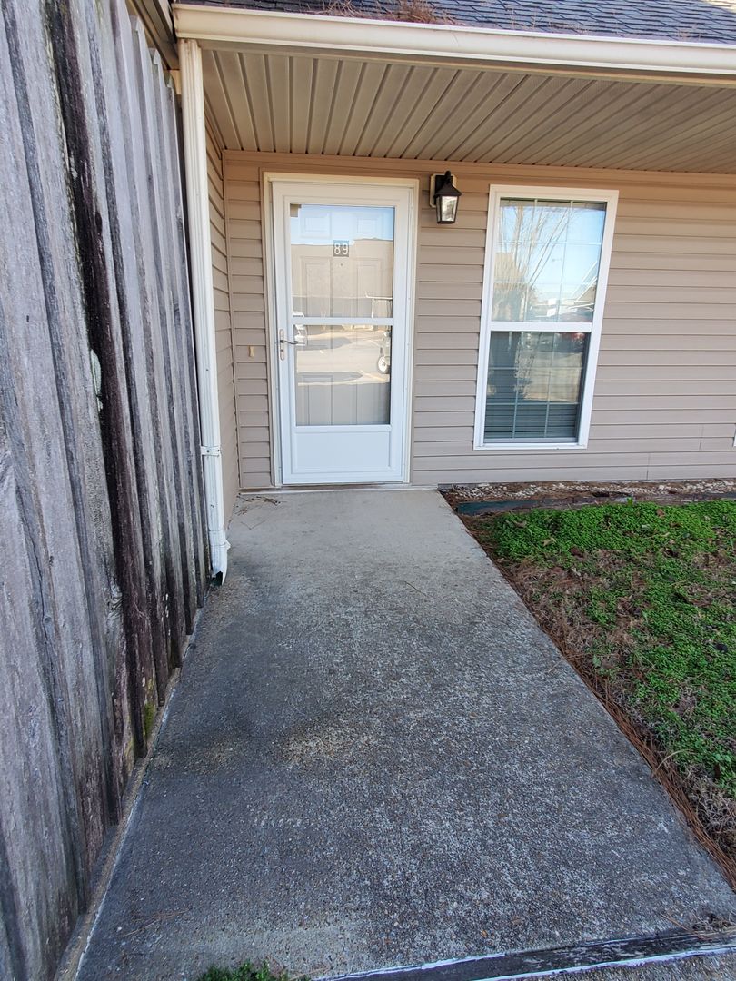 Jonesboro Apartment: 4850 Highland Drive