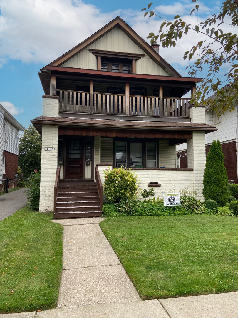 Buffalo Apartment: 157 Saranac