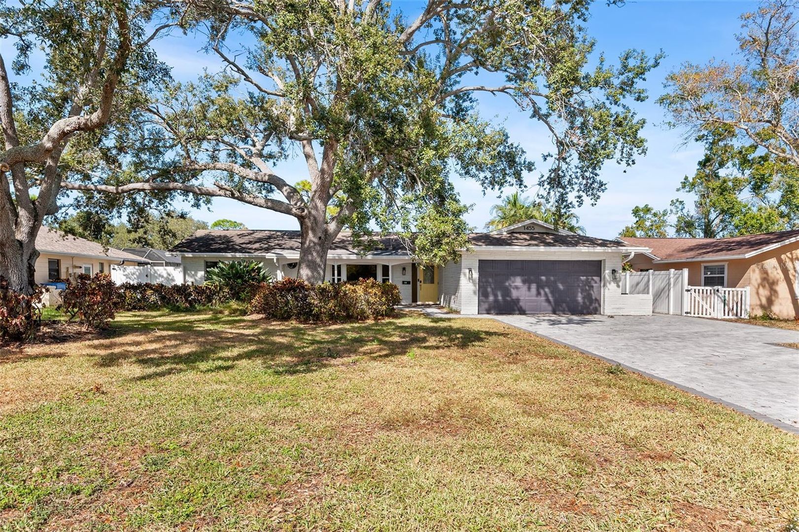 Saint Petersburg House: 1455 54th Ave NE