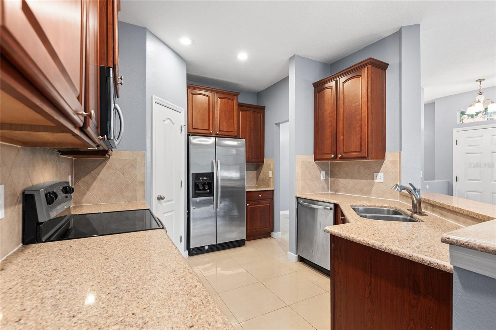 6745 BREEZY PALM DR, RIVERVIEW, FL 33578 5 of 11