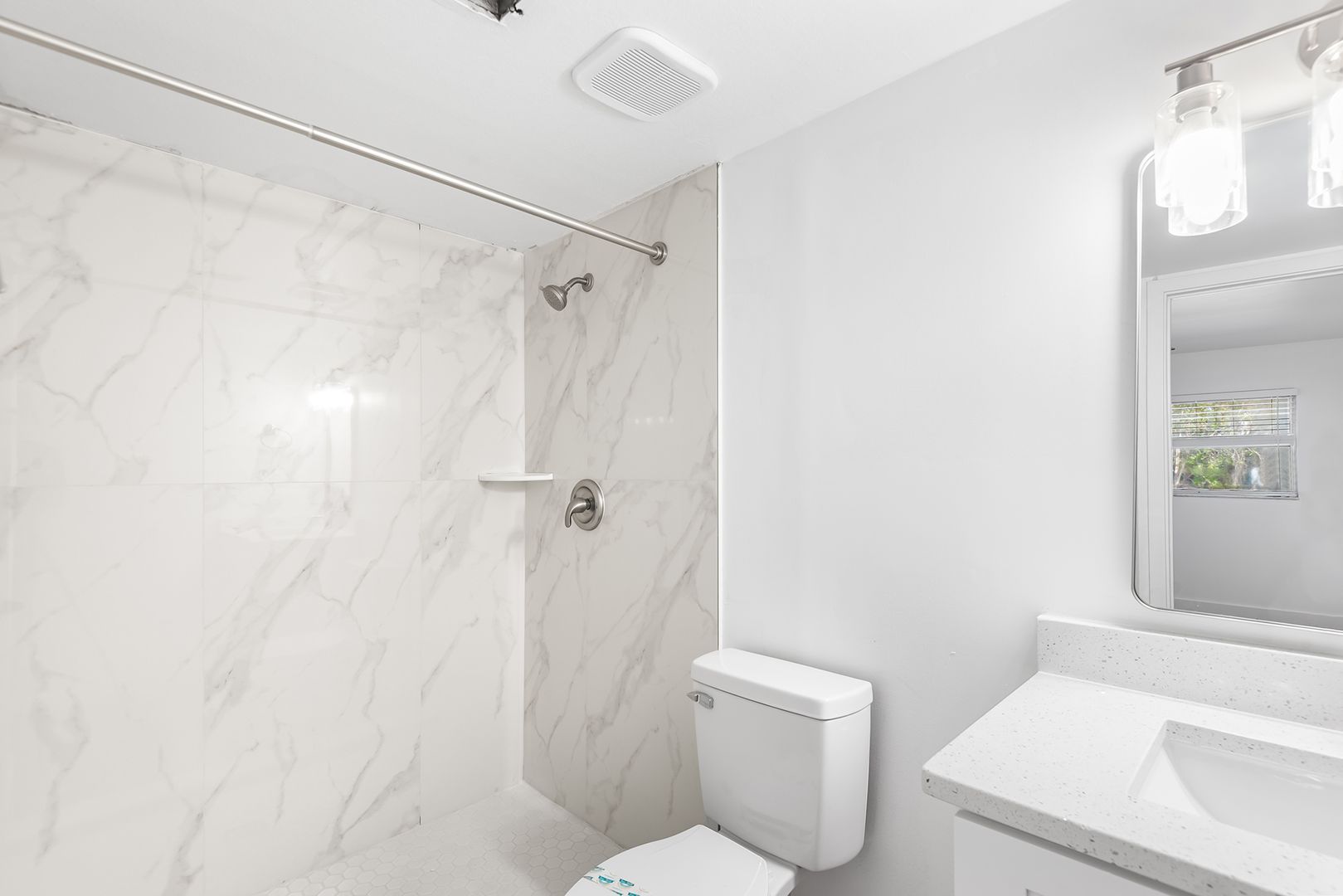TWO BEDROOM APARTMENT AVAILABLE! 10 of 10