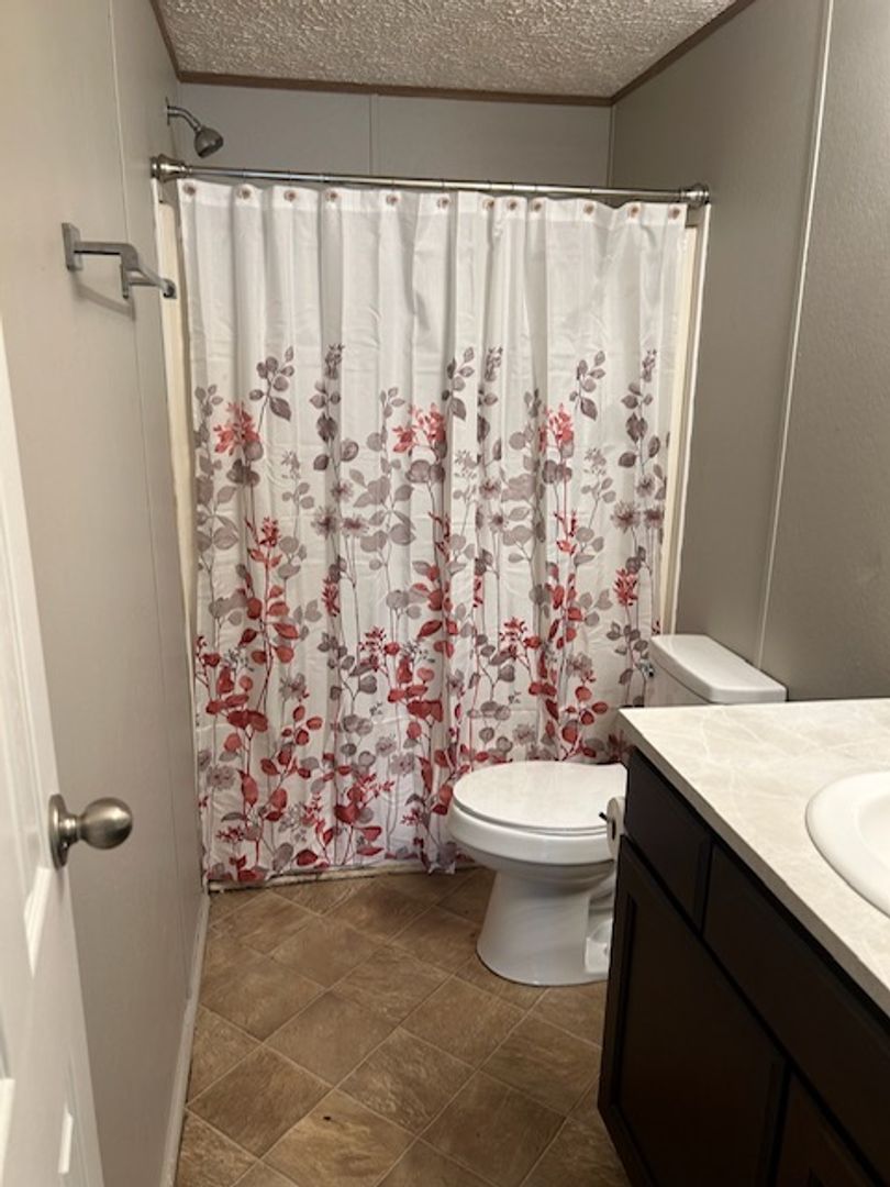 137 Cardinal Lane, Henderson, NC 27537