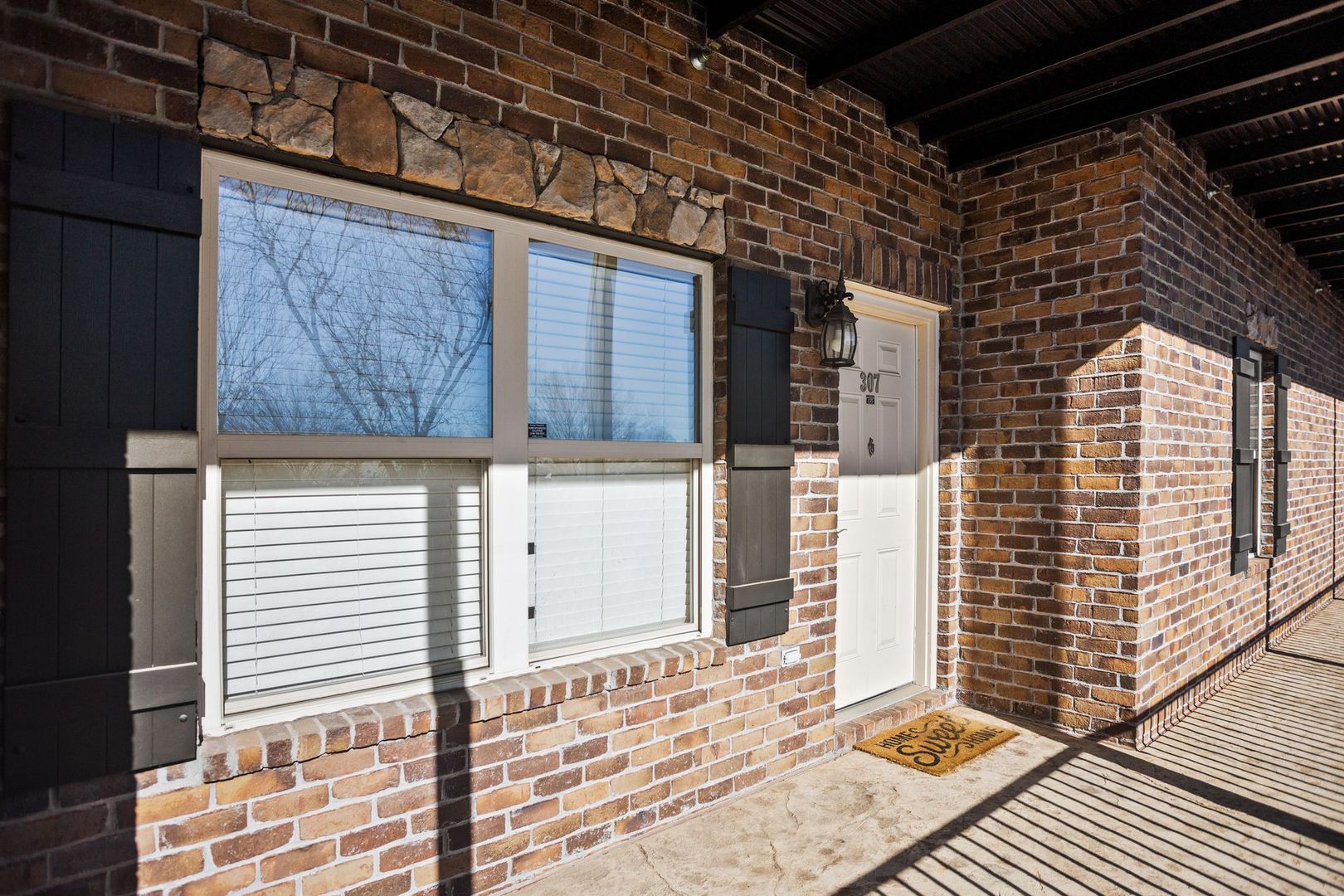 Auburn Condo: 836 W. Glenn Ave Unit 307