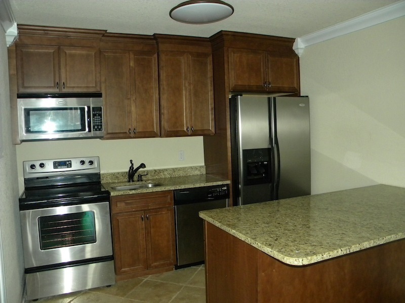 Auburn House: 230 E Samford