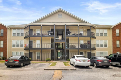 Spacious 4BR/2BA at Auburn Crossing | Tiger Transit & Community Amenities – photo 1