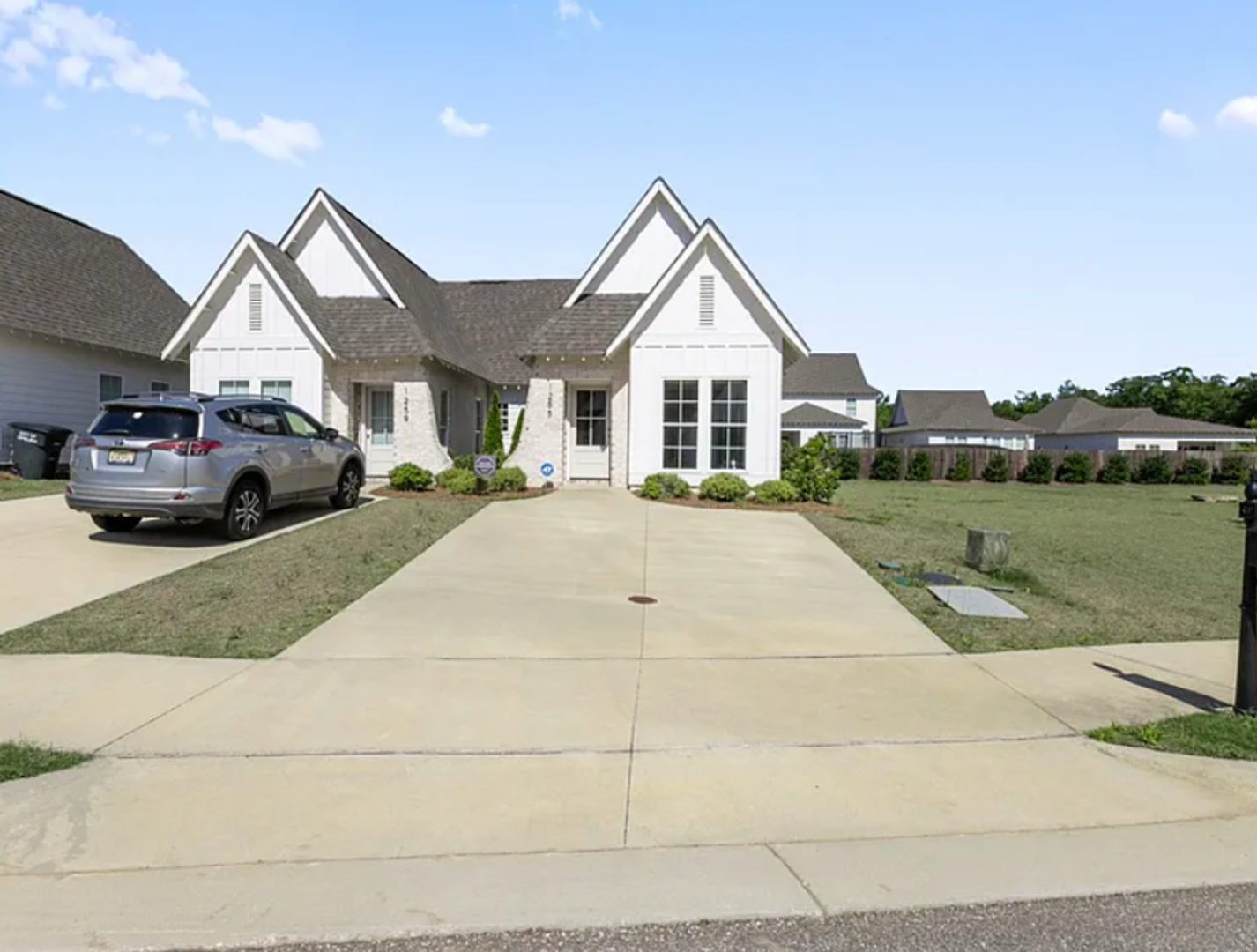 Opelika House: 1255 Burrow Circle