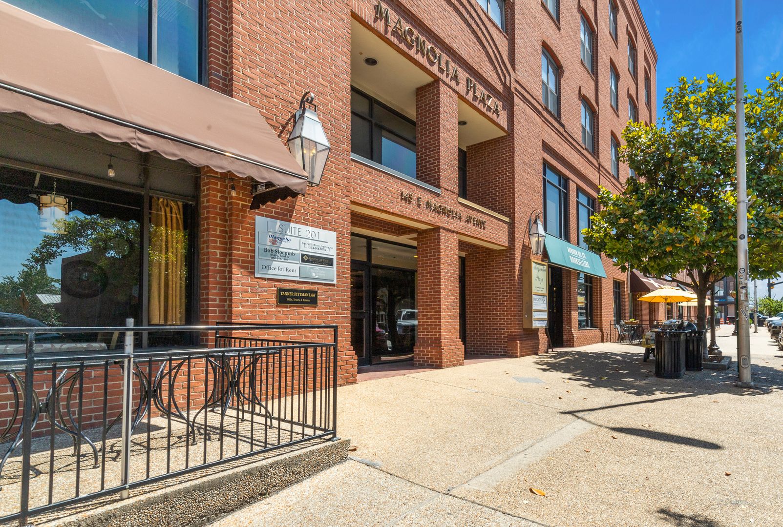 Auburn House: 145 E. Magnolia Avenue Unit 308