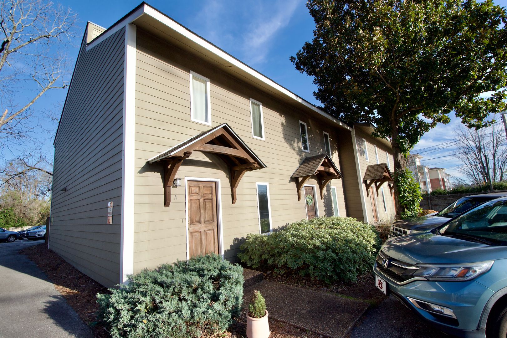 Auburn House: 210 N Ross St Unit A