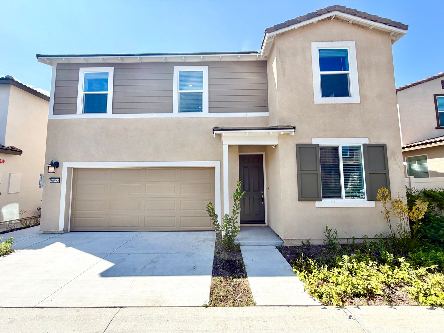 Murrieta House: 36988 Camino Springs Ave