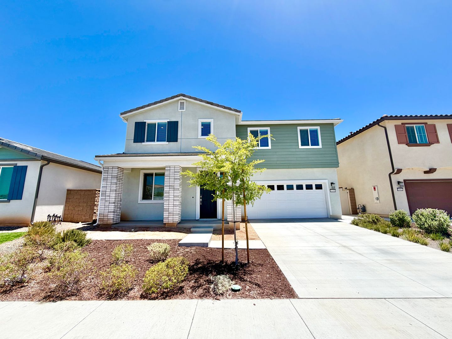 Winchester House: 34390 Coconut Cir