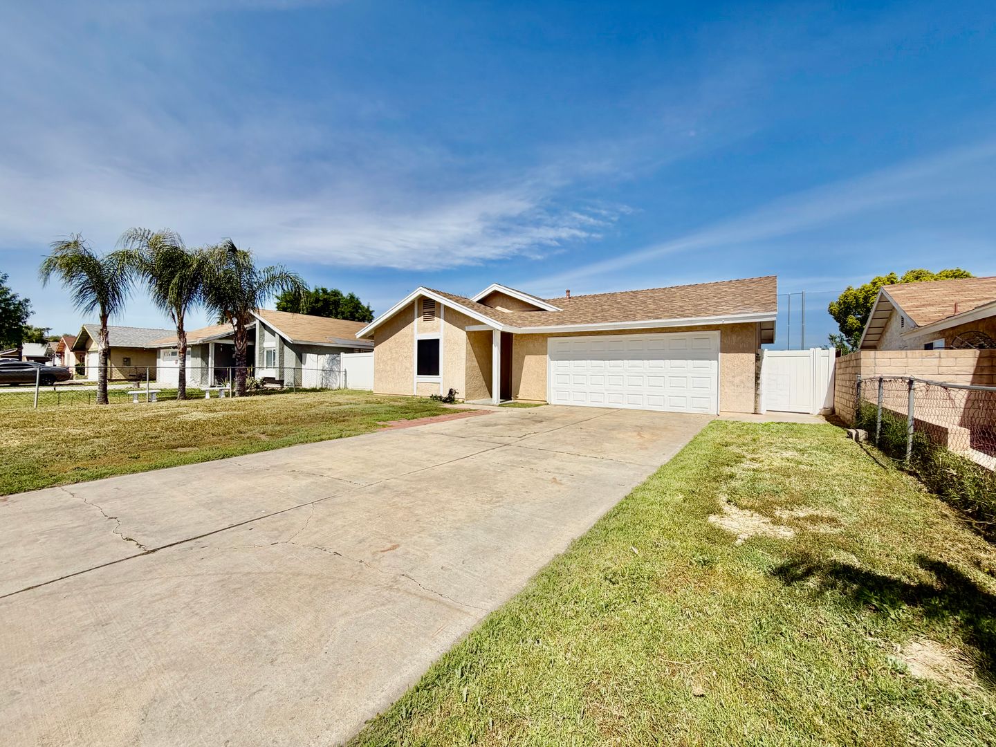 Perris House: 132 E. Bowen Rd.