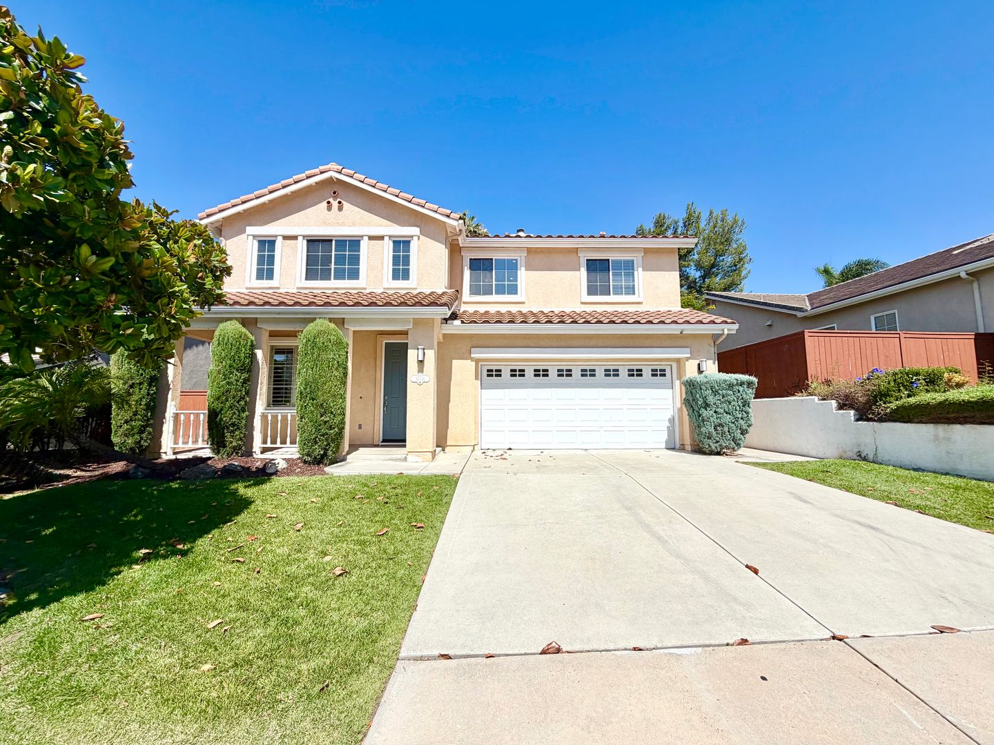 Temecula House: 42041 Delmonte St