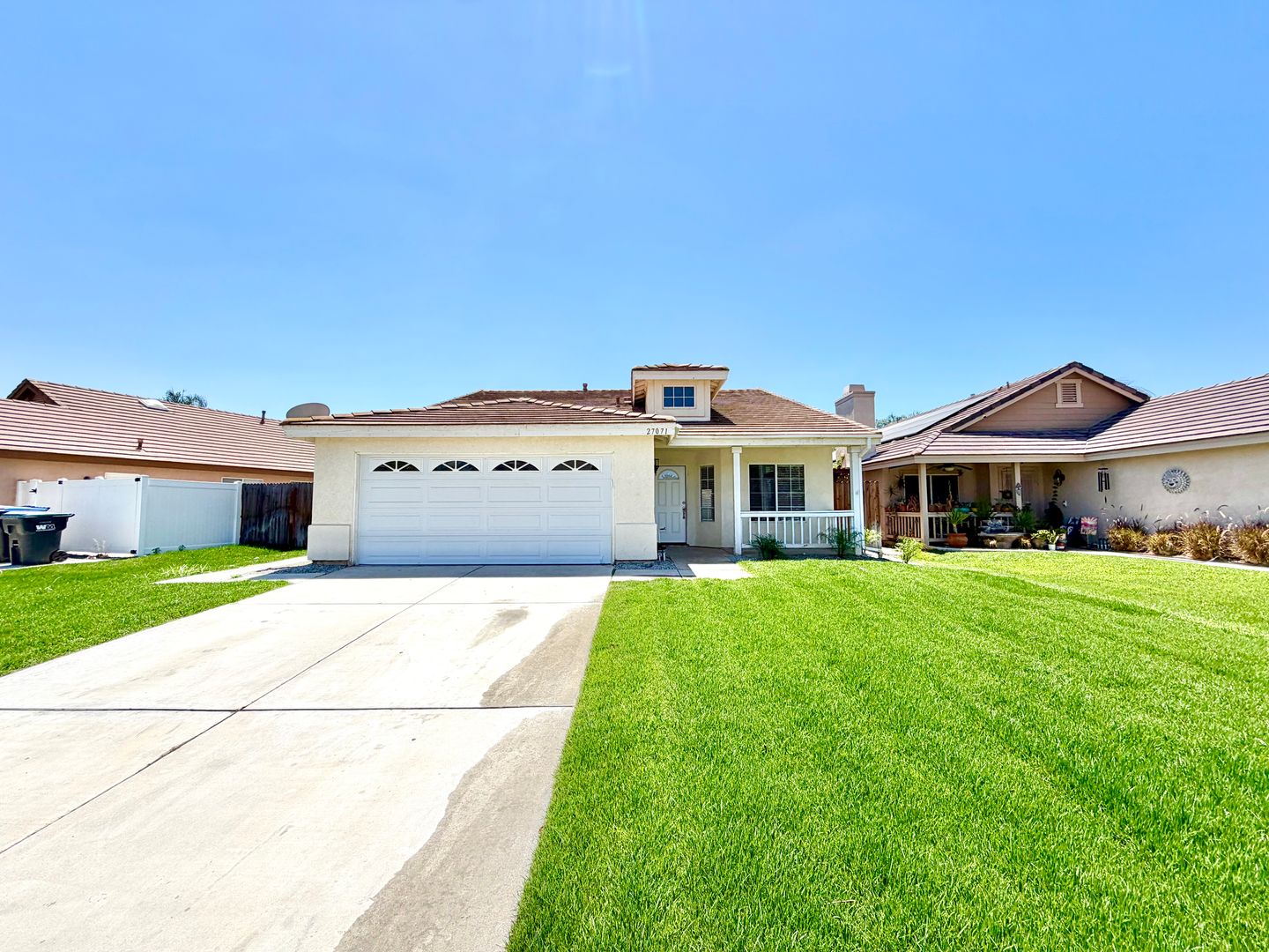 Menifee House: 27071 School Park Dr
