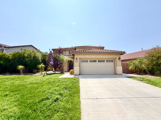 Spacious 5 Bedroom Home with Loft, Private Balcony & Large Back Yard