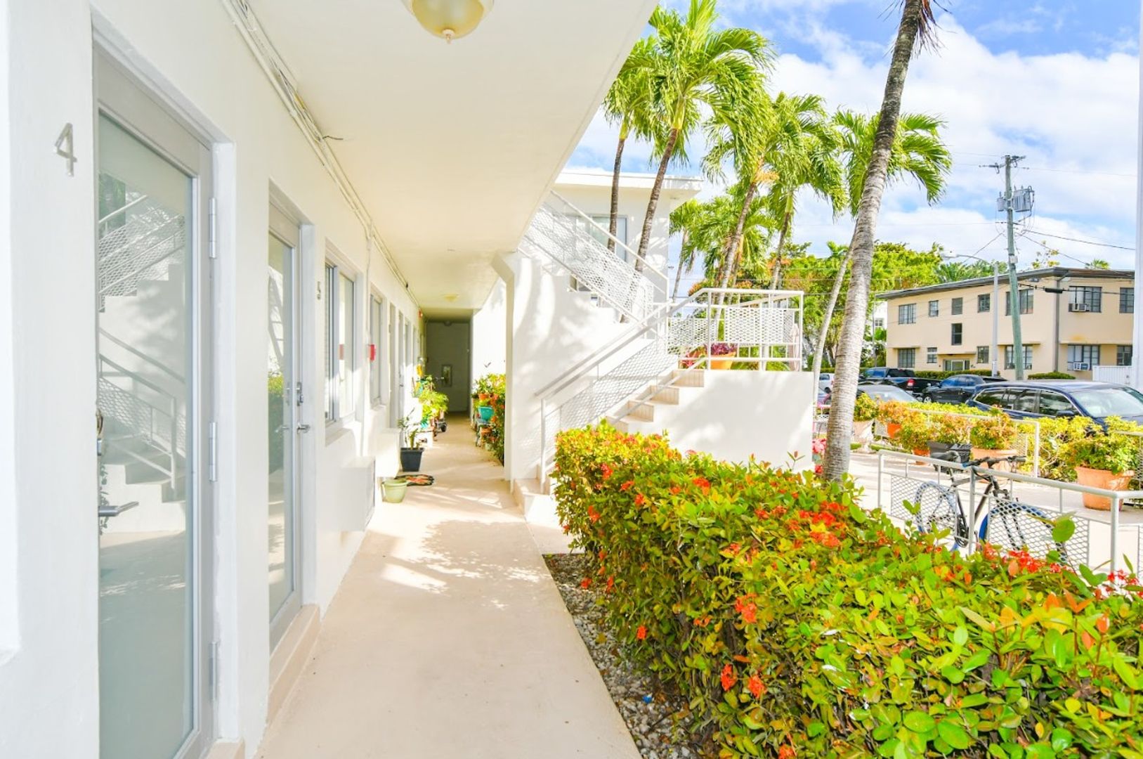 Miami Beach Apartment: 1035 9th St