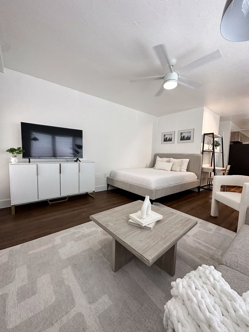 Miami Beach Apartment: 1044 Pennsylvania Ave