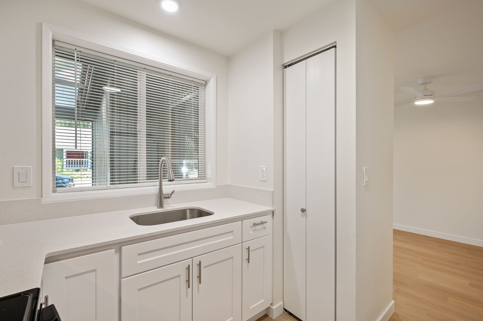 Issaquah Apartment: 865 2nd Ave NW