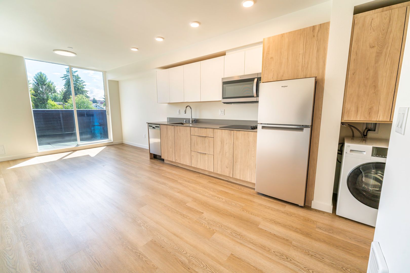 Seattle Apartment: 4201 Stone Way North