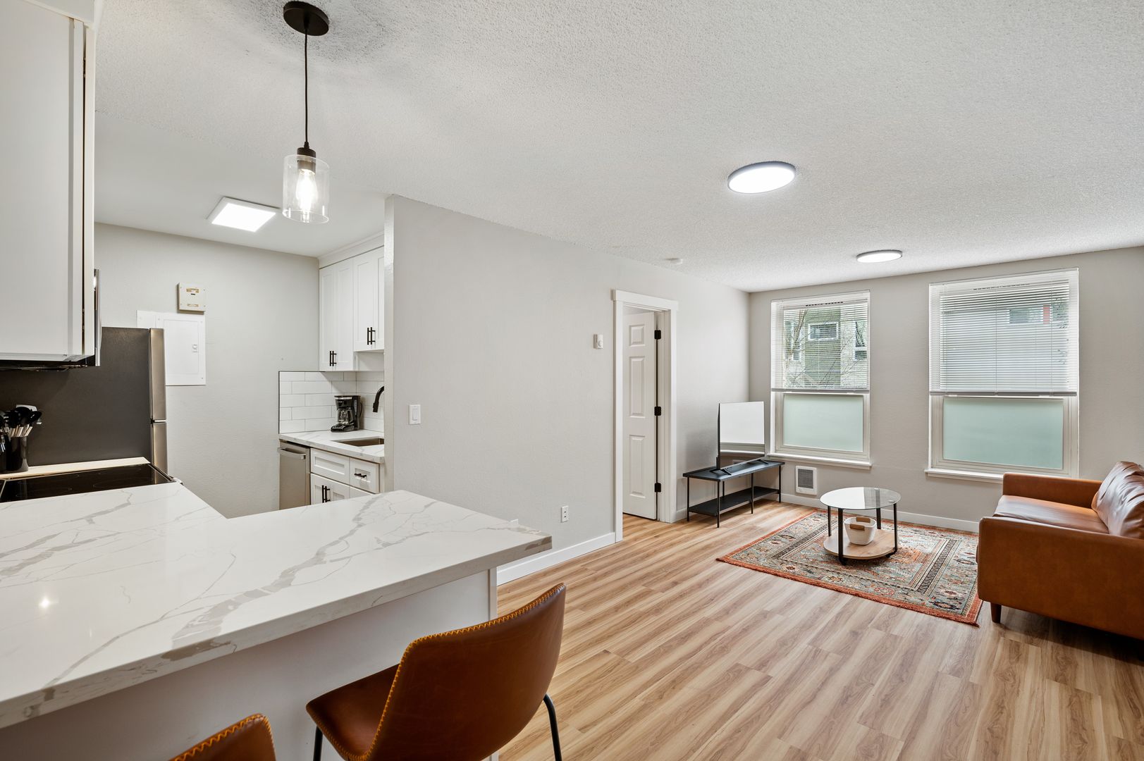 Seattle Apartment: 2021 NW 58th Street