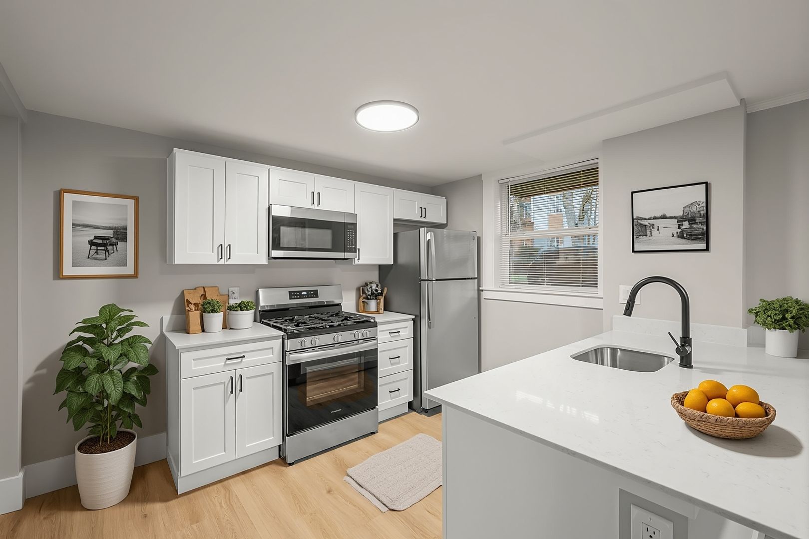 Seattle Apartment: 1616 E Howell Street