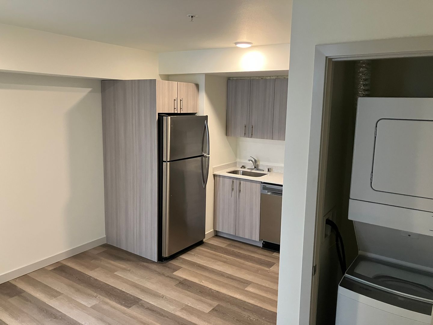 Seattle Apartment: 4025 Stone Way N