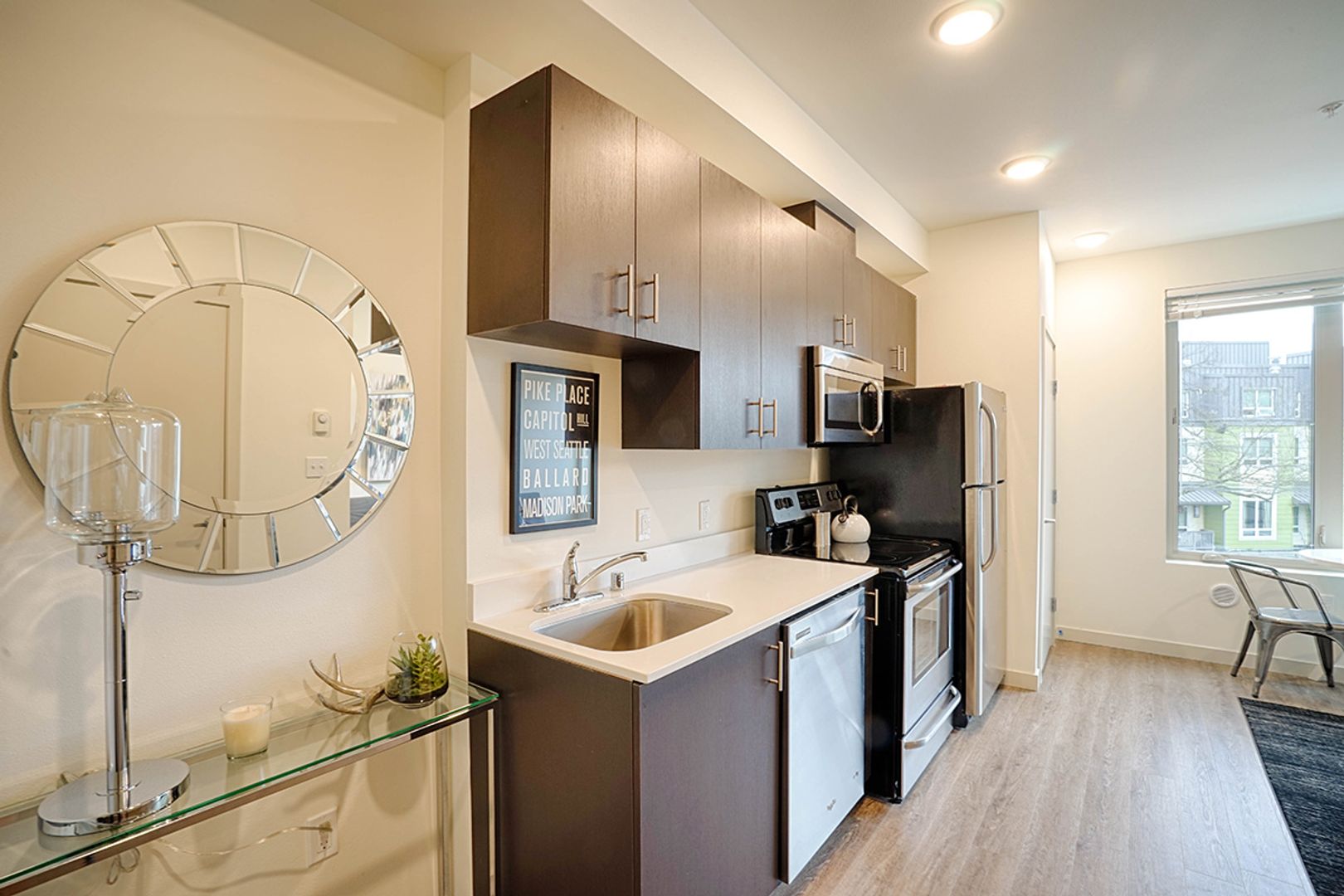 Seattle Apartment: 1240 N Midvale Pl