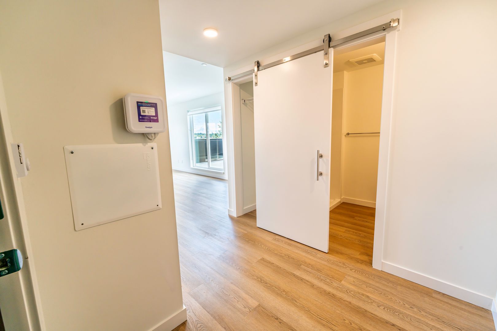 Seattle Apartment: 4205 Stone Way North