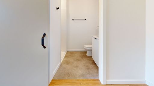Studio, Newly Built, Washer and Dryer In Unit – photo 1