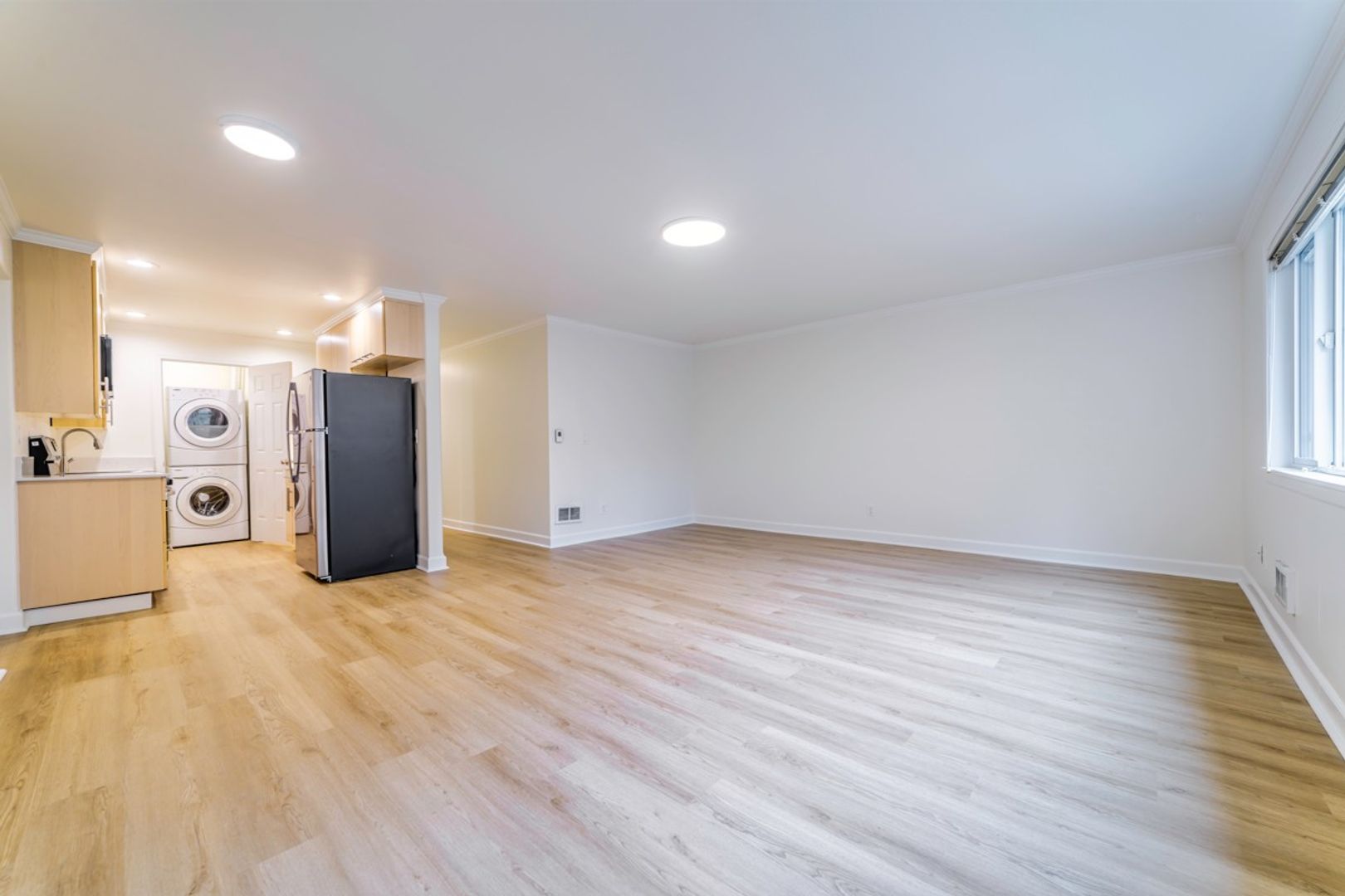 Seattle Apartment: 7060 Lincoln Park Way SW