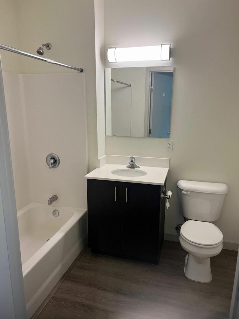 Seattle Apartment: 1240 N Midvale Pl