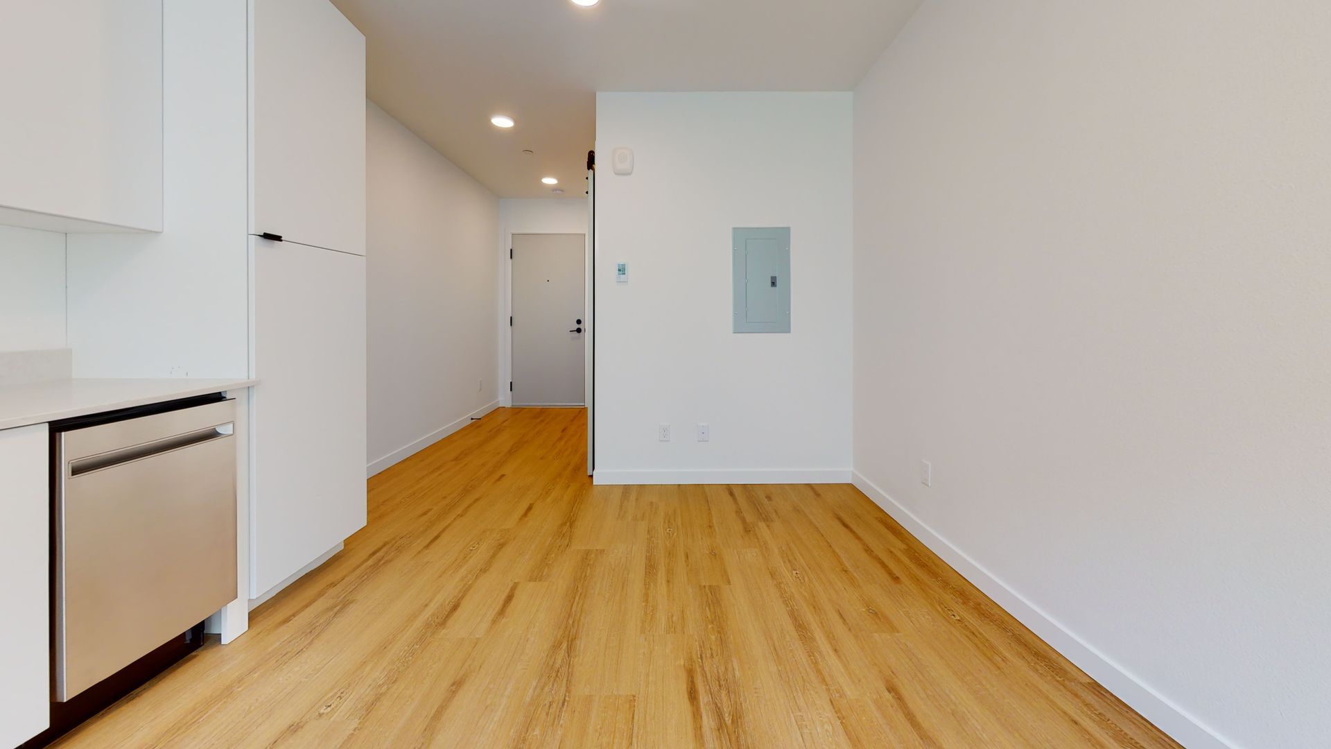 Seattle Apartment: 119 22nd Ave E