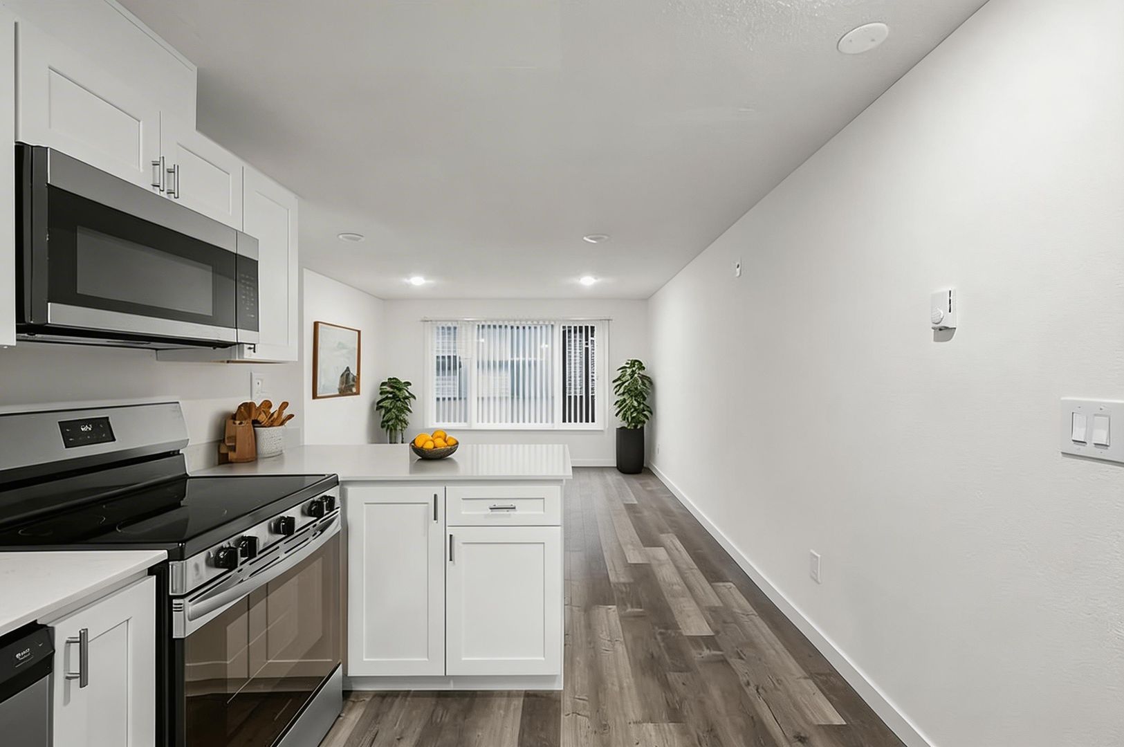 Seattle Apartment: 7415 5th Ave NE