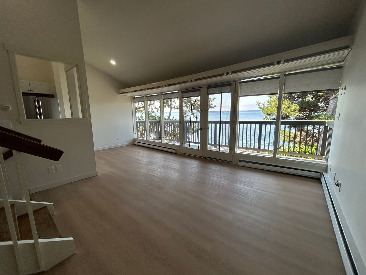 Seattle Apartment: 3801 Beach Dr SW