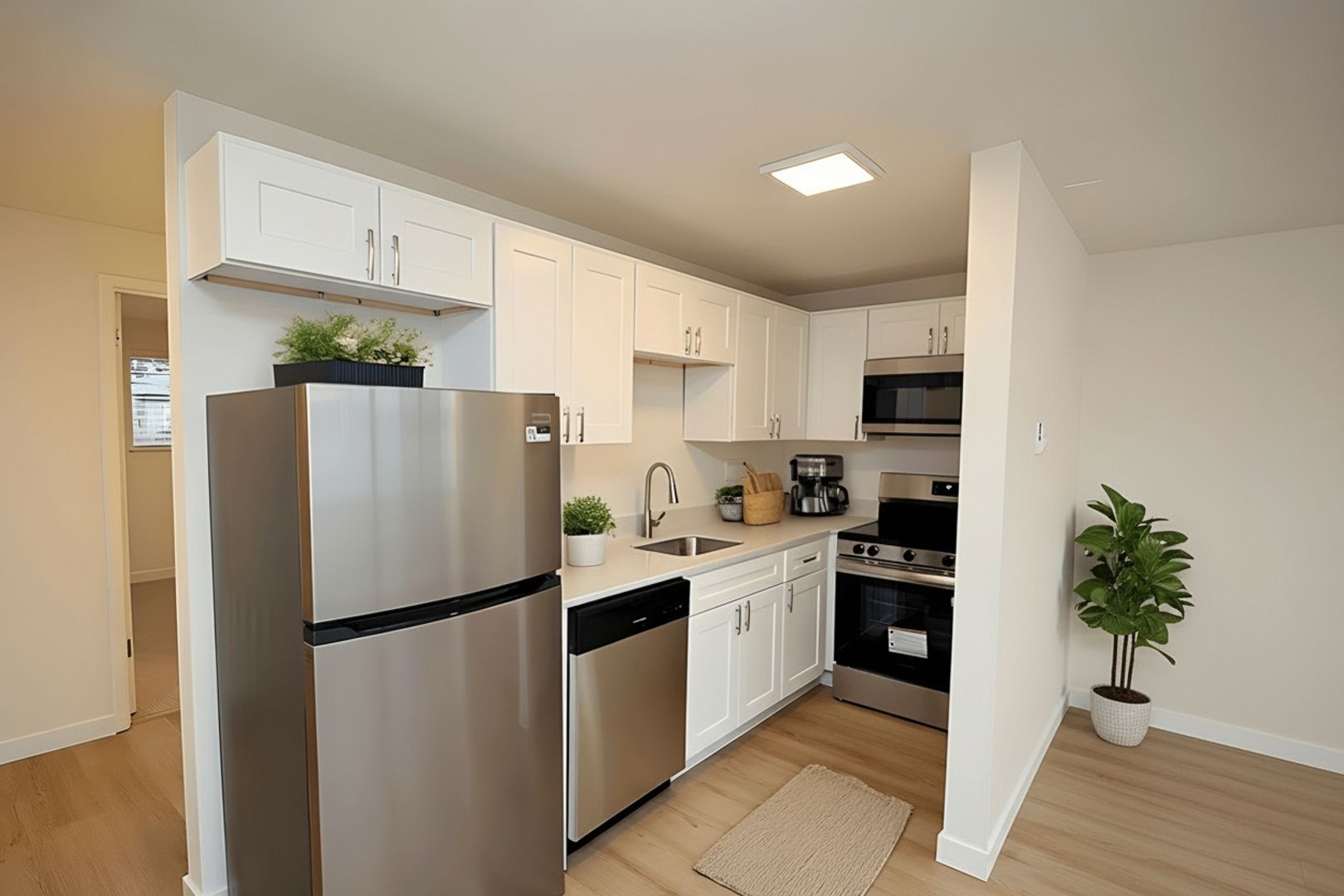 Seattle Apartment: 5121 17th Ave NW