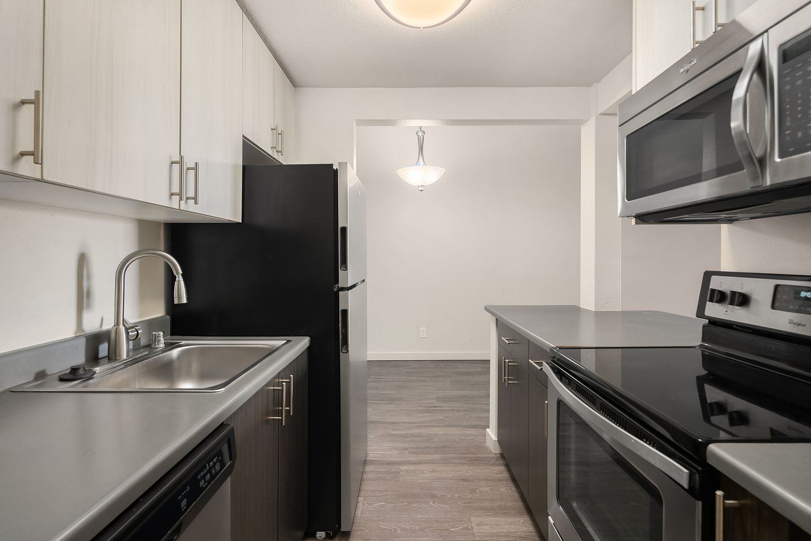 Shoreline Apartment: 16100 Linden Ave N