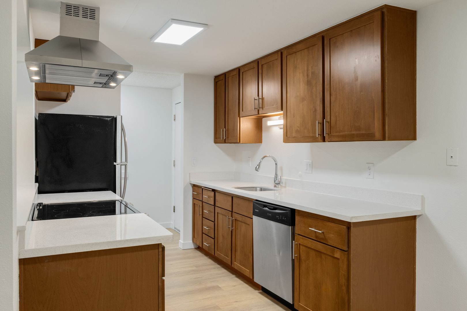Seattle Apartment: 3025 NE 137th St