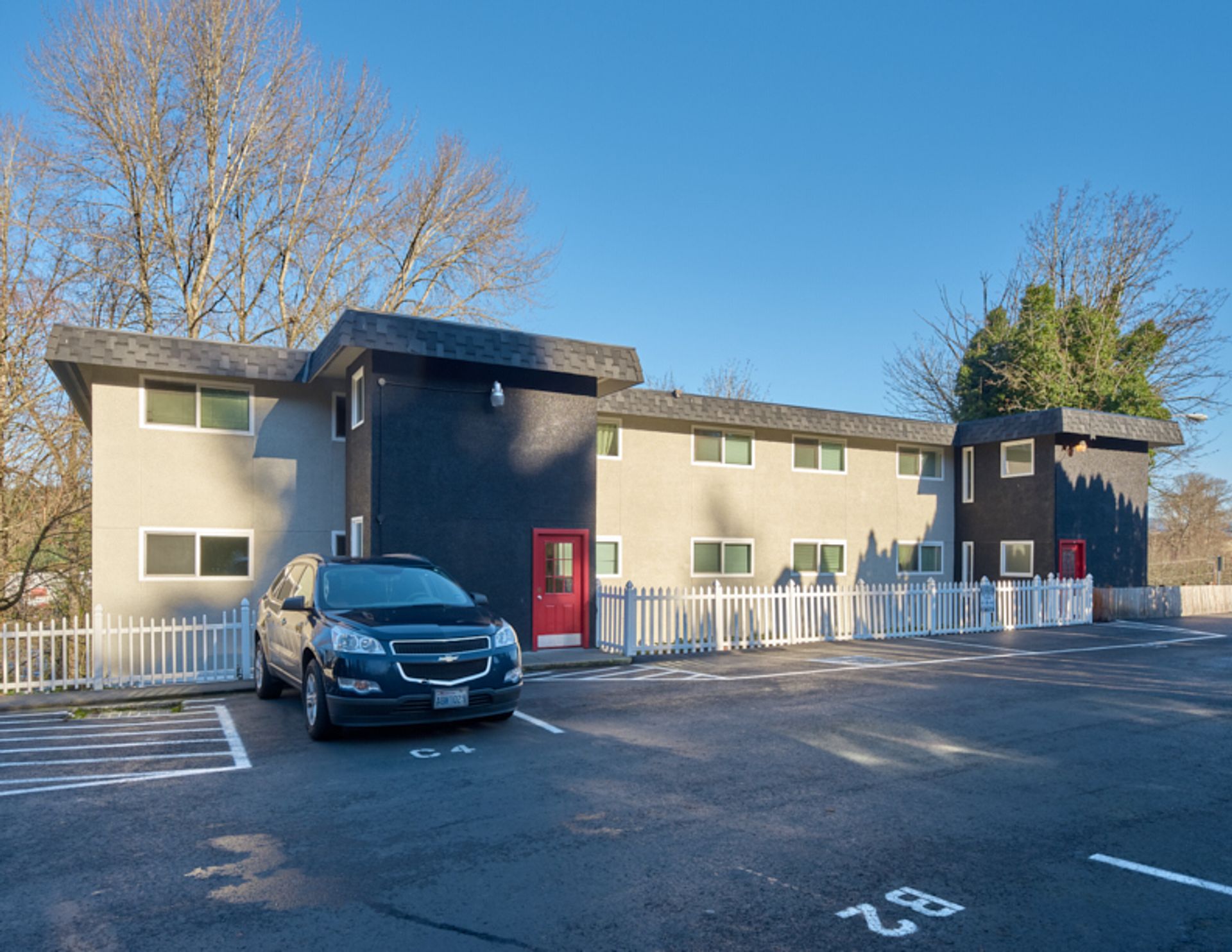 Tukwila Apartment: 14081 58th Avenue S
