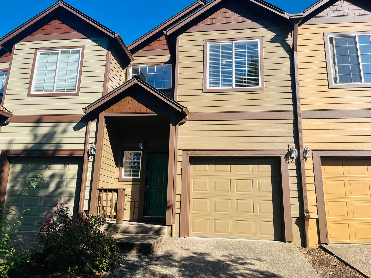 Modern & Spacious Townhome Near Nike HQ, Trails, and Parks!