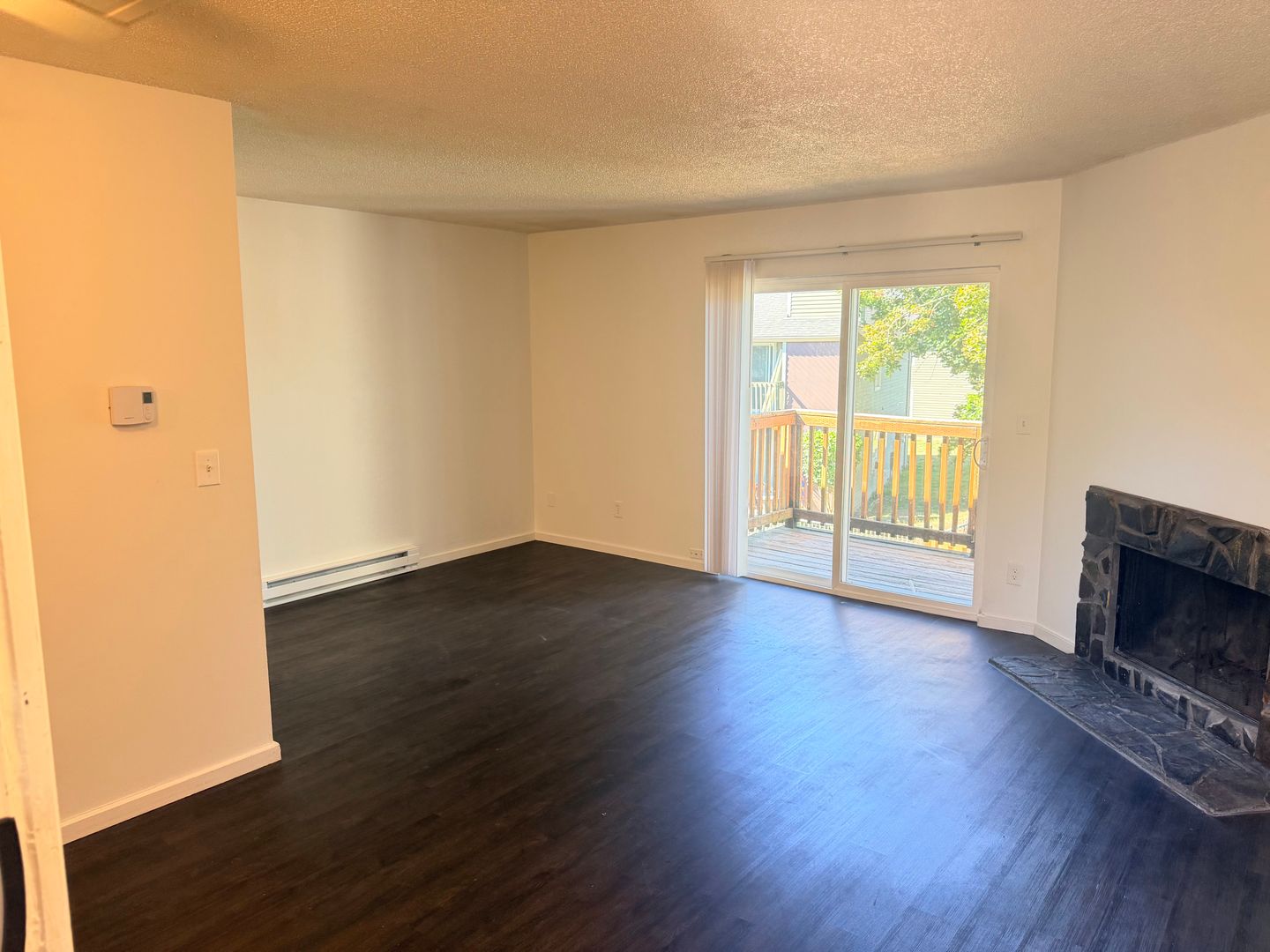 BEAVERTON Apartment: 9765 SW LOOKOUT TERR.