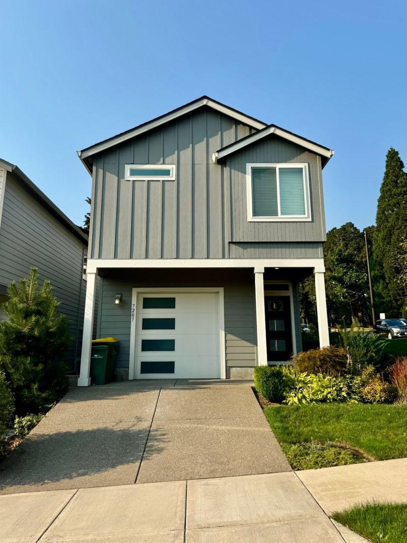 TIGARD House: 7207 SW SPRUCE ST