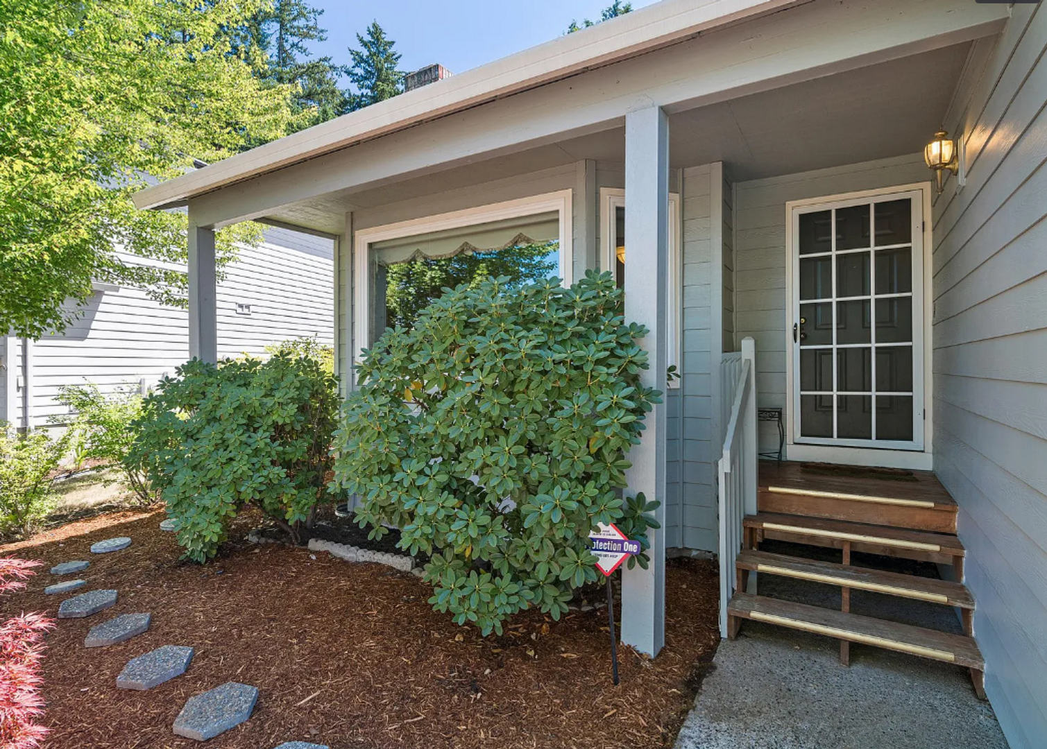 TIGARD House: 13258 SW YARROW WAY
