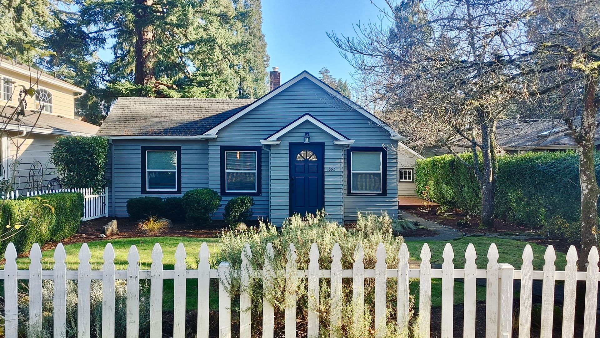 LAKE OSWEGO House: 655 8TH ST