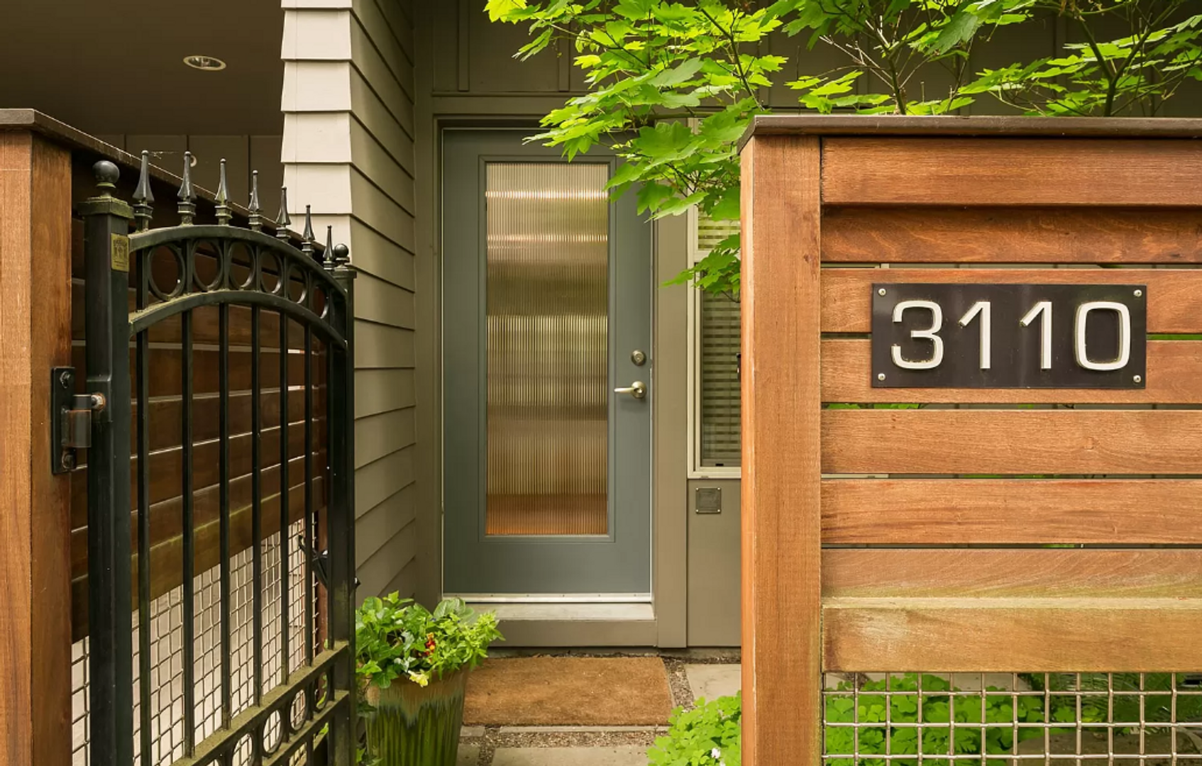 PORTLAND House: 3110 SW DOLPH CT.