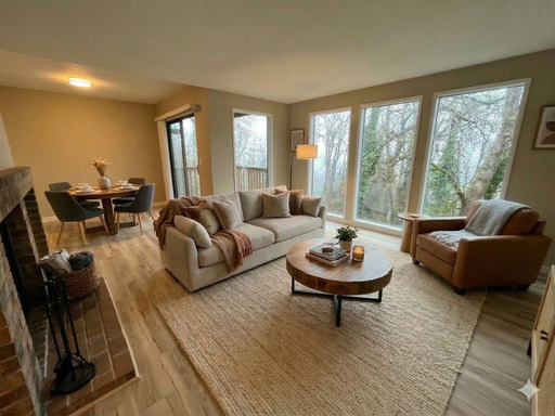 Spacious lower unit in refurbished duplex