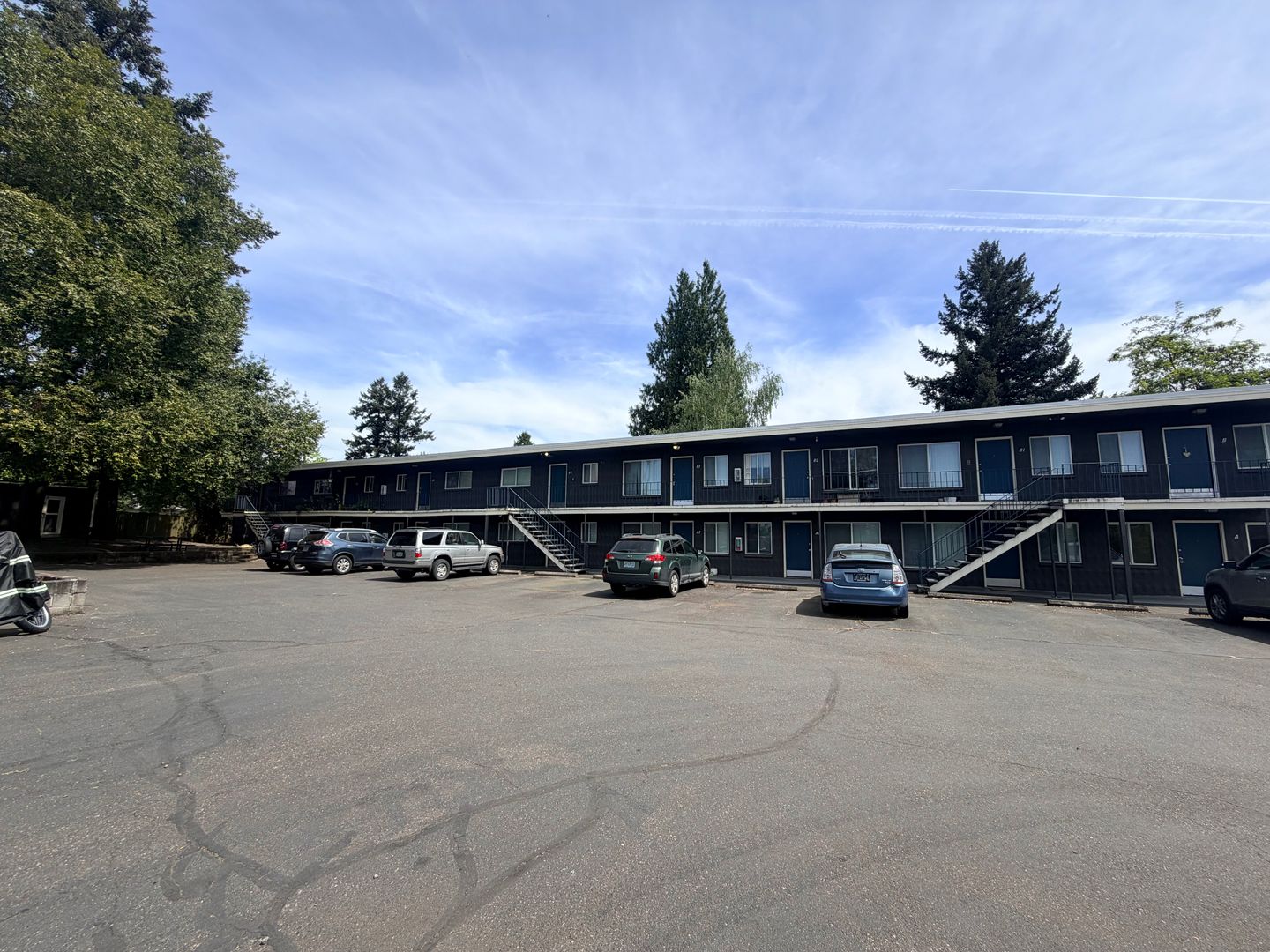 PORTLAND Apartment: 5235 SE LAMBERT ST.