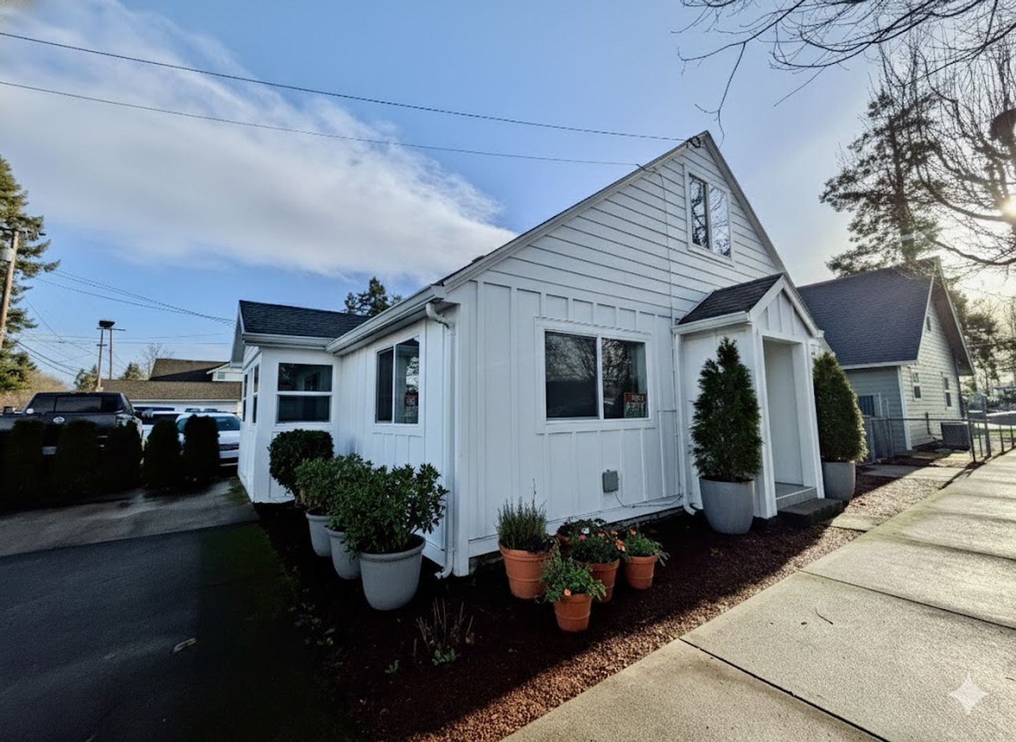 GLADSTONE House: 105 ARLINGTON ST.