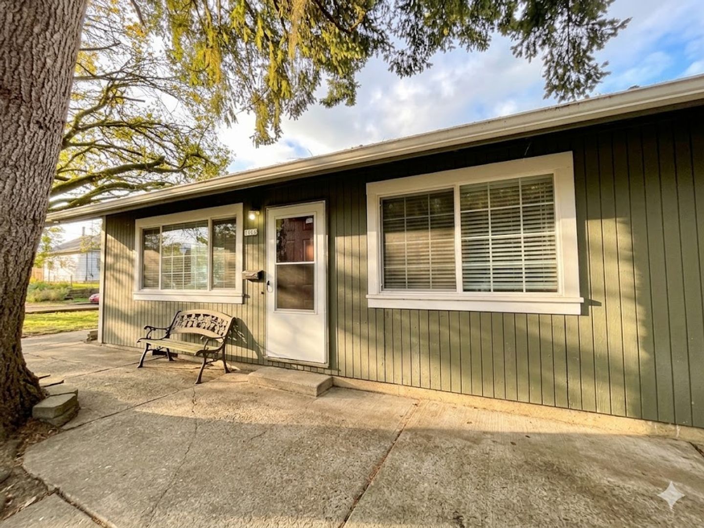 PORTLAND Condo: 1808 SE SHERRET STREET