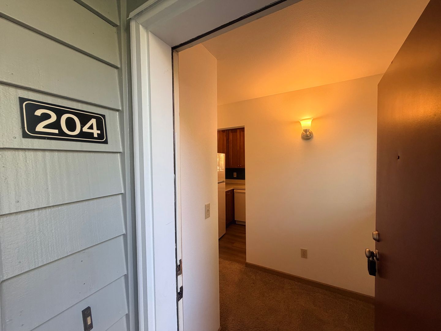 PORTLAND House: 4980 S LANDING DRIVE