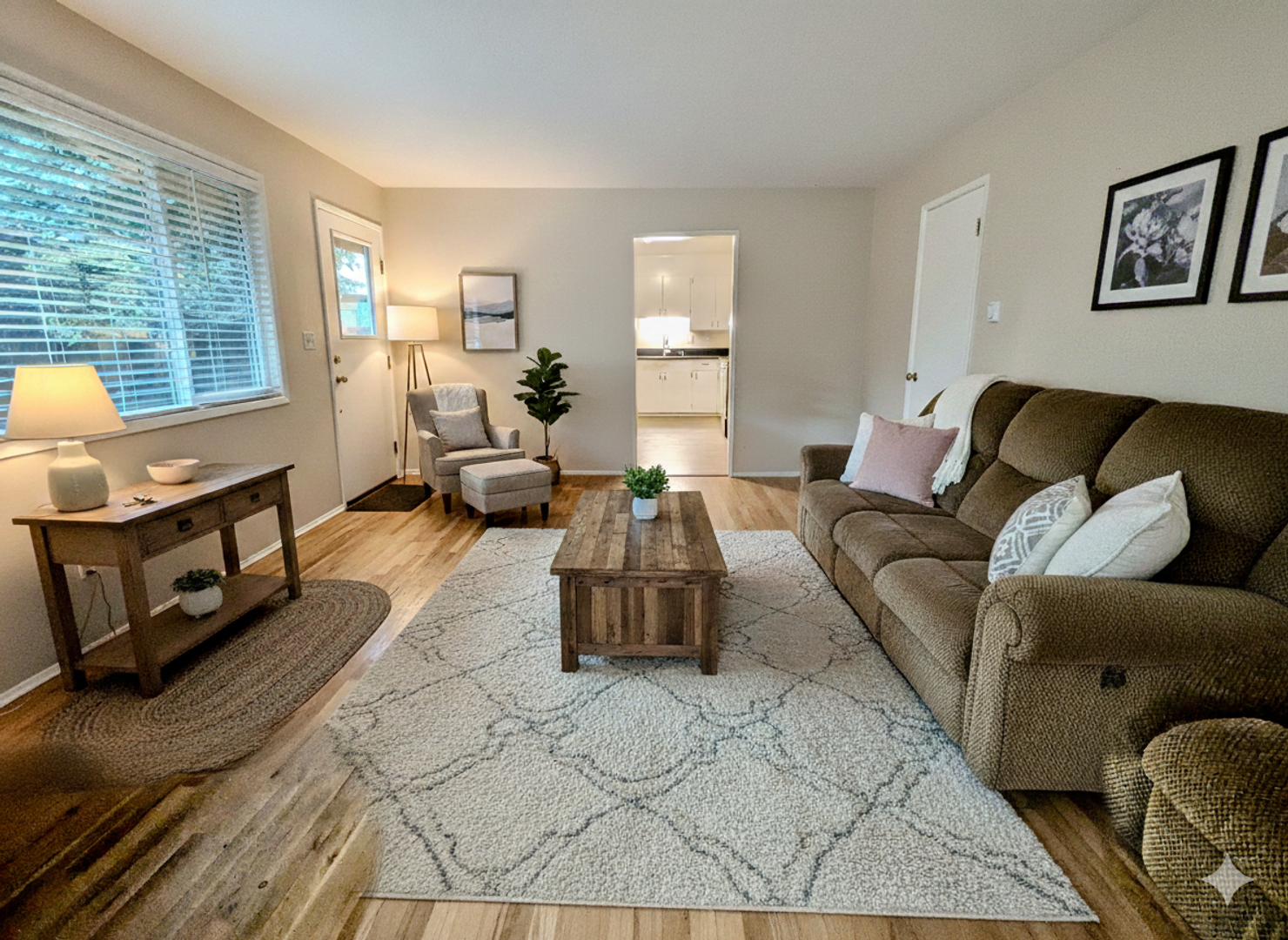 PORTLAND House: 1806 SE SHERRETT ST.