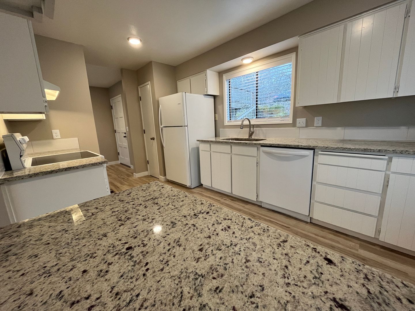 WEST LINN House: 4387 IMPERIAL DR